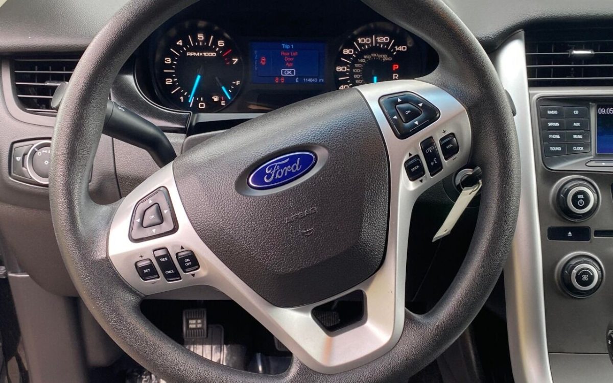 2013-ford-edge-se-awd-4dr-crossover (8)
