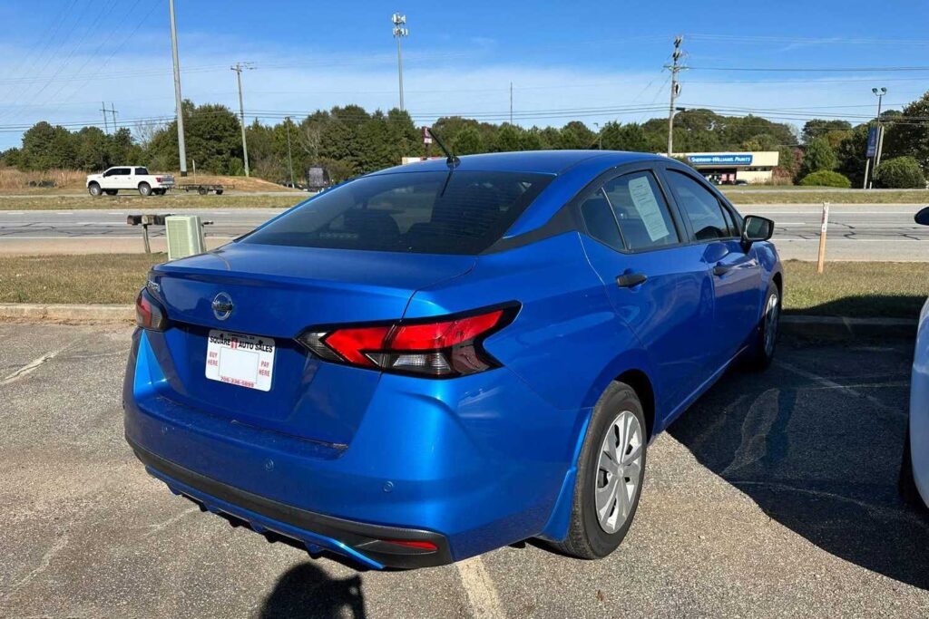 2020 Nissan Versa