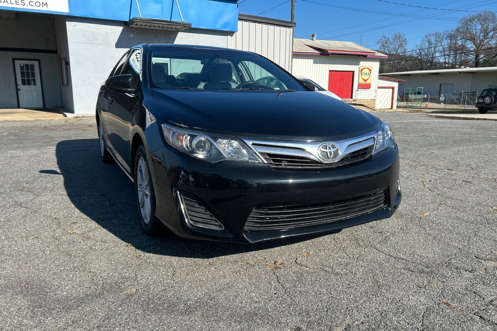 2013 Toyota Camry LE's photo