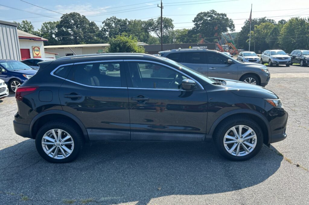 2018 NISSAN ROGUE SPOR
