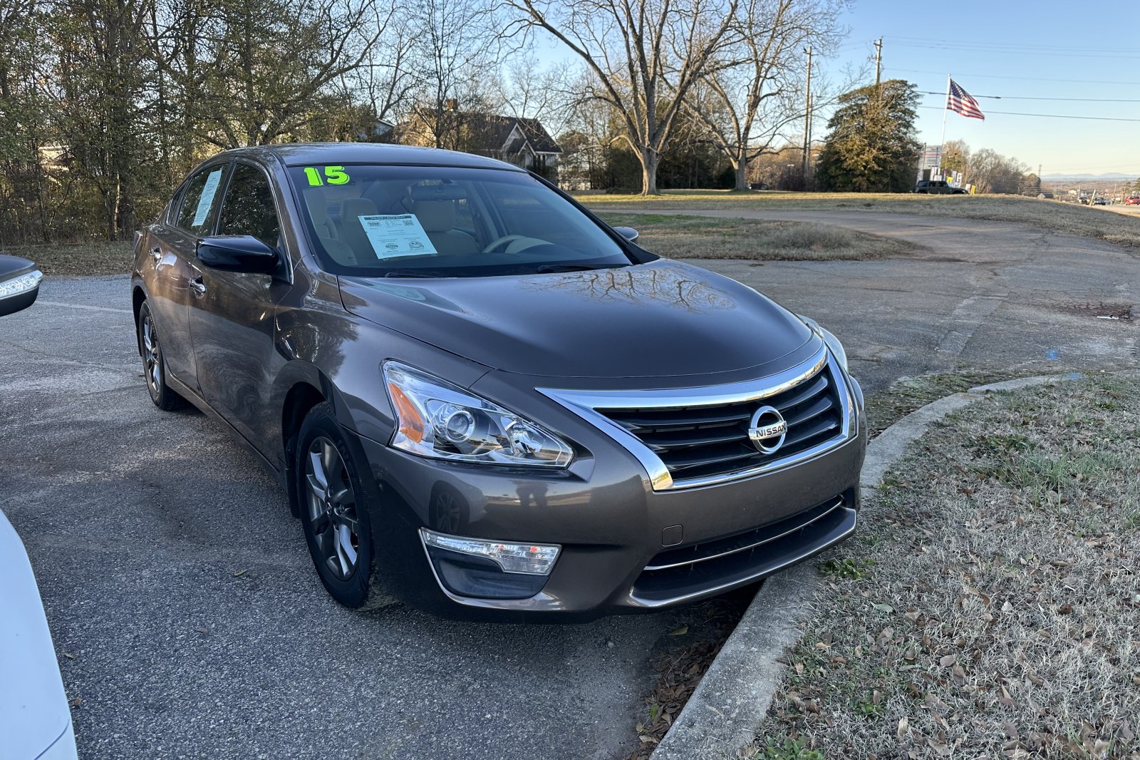 2015 Nissan Altima S's photo