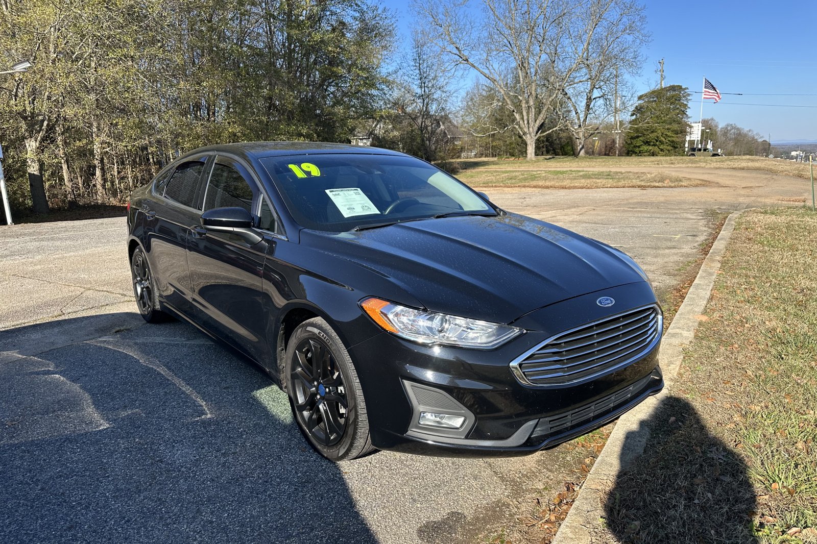 2019 Ford Fusion SE's photo