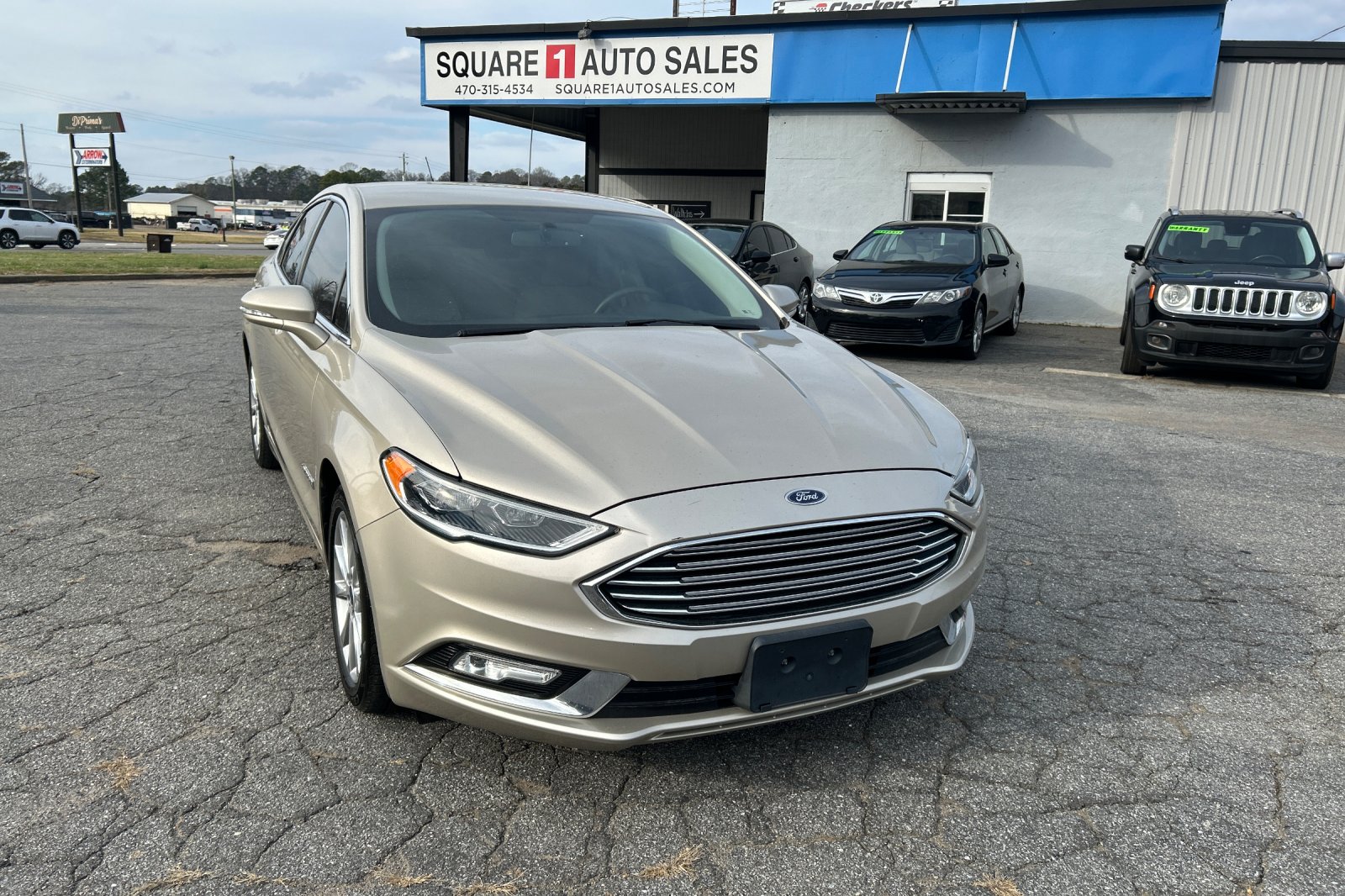2017 Ford Fusion Hybrid SE's photo