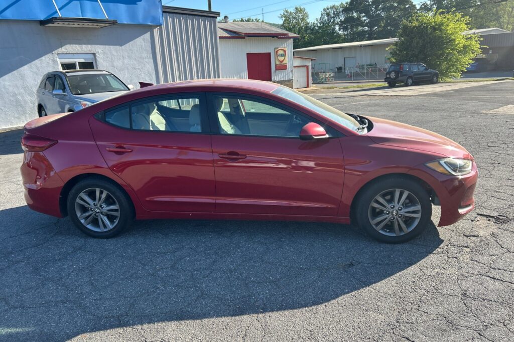 2018 HYUNDAI ELANTRA