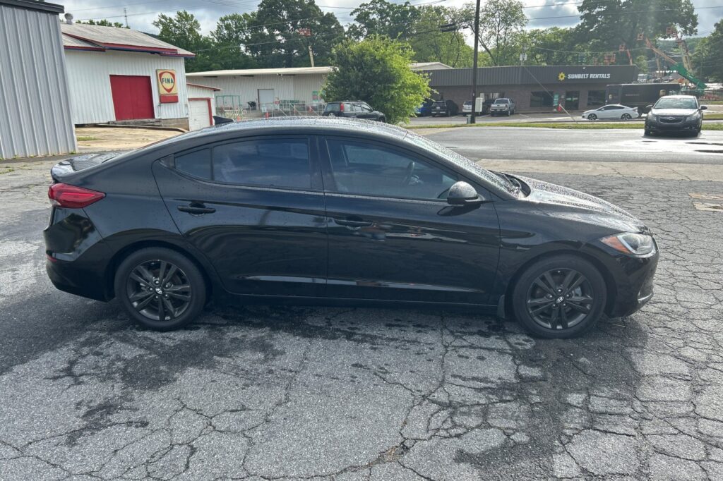 2018 HYUNDAI ELANTRA