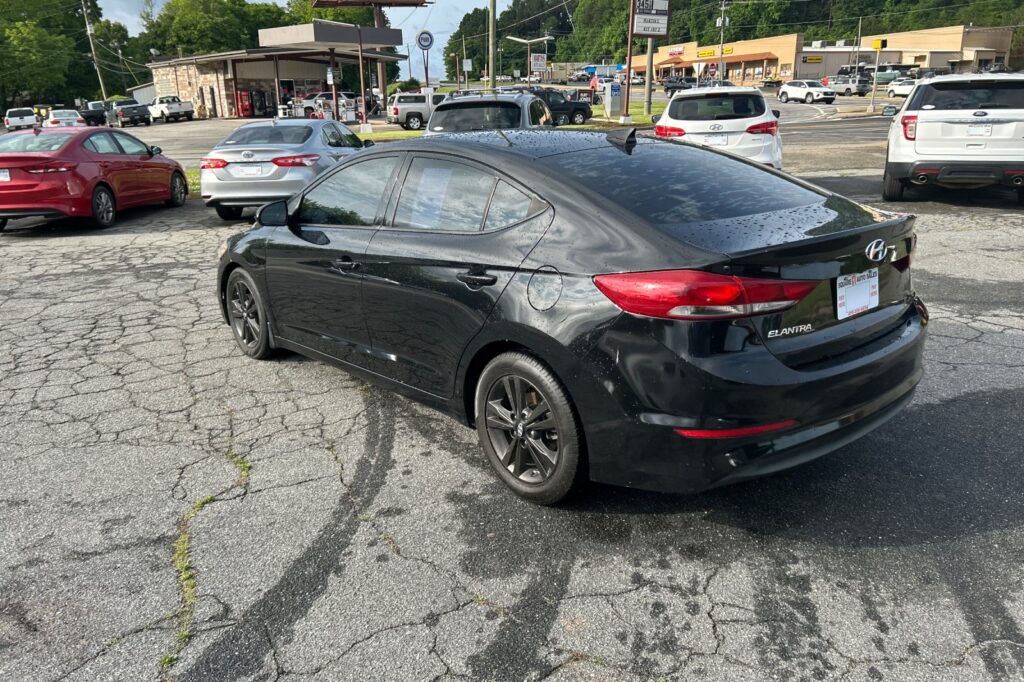 2018 HYUNDAI ELANTRA