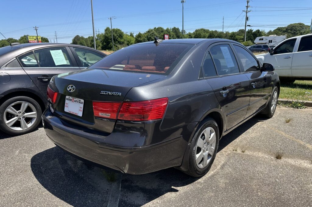 2010 HYUNDAI SONATA