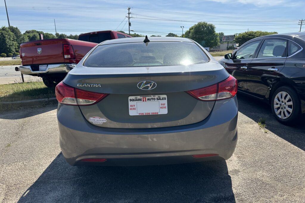 2013 HYUNDAI ELANTRA