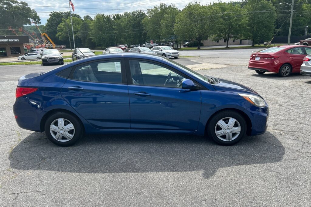 2017 HYUNDAI ACCENT