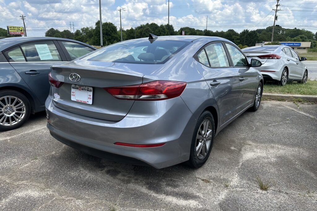 2017 HYUNDAI ELANTRA