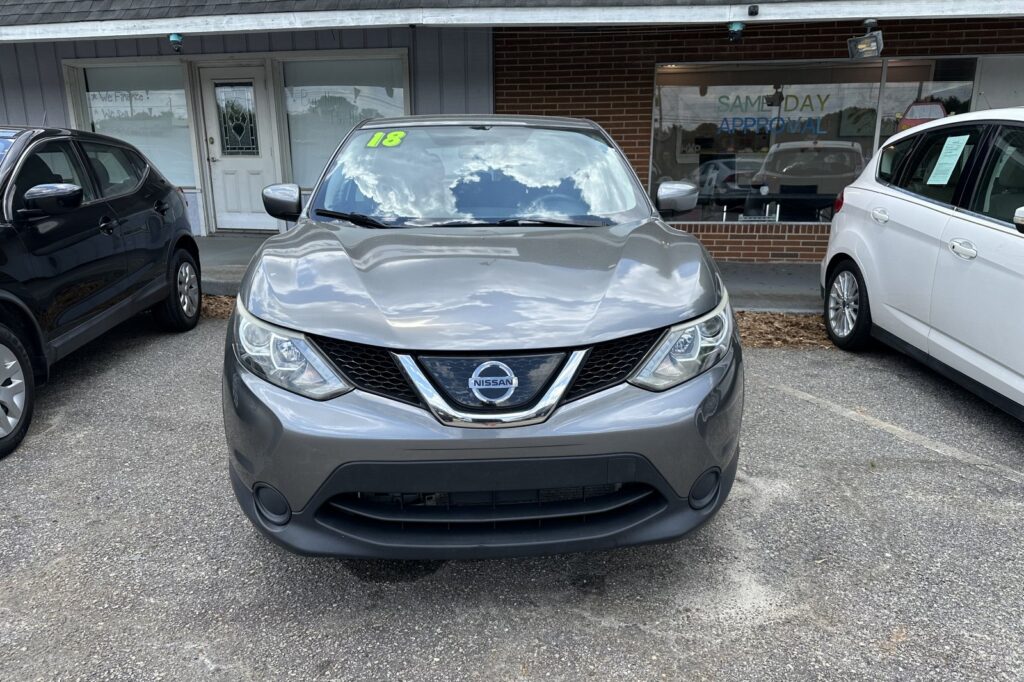2018 NISSAN ROGUE SPORT S; SL SL