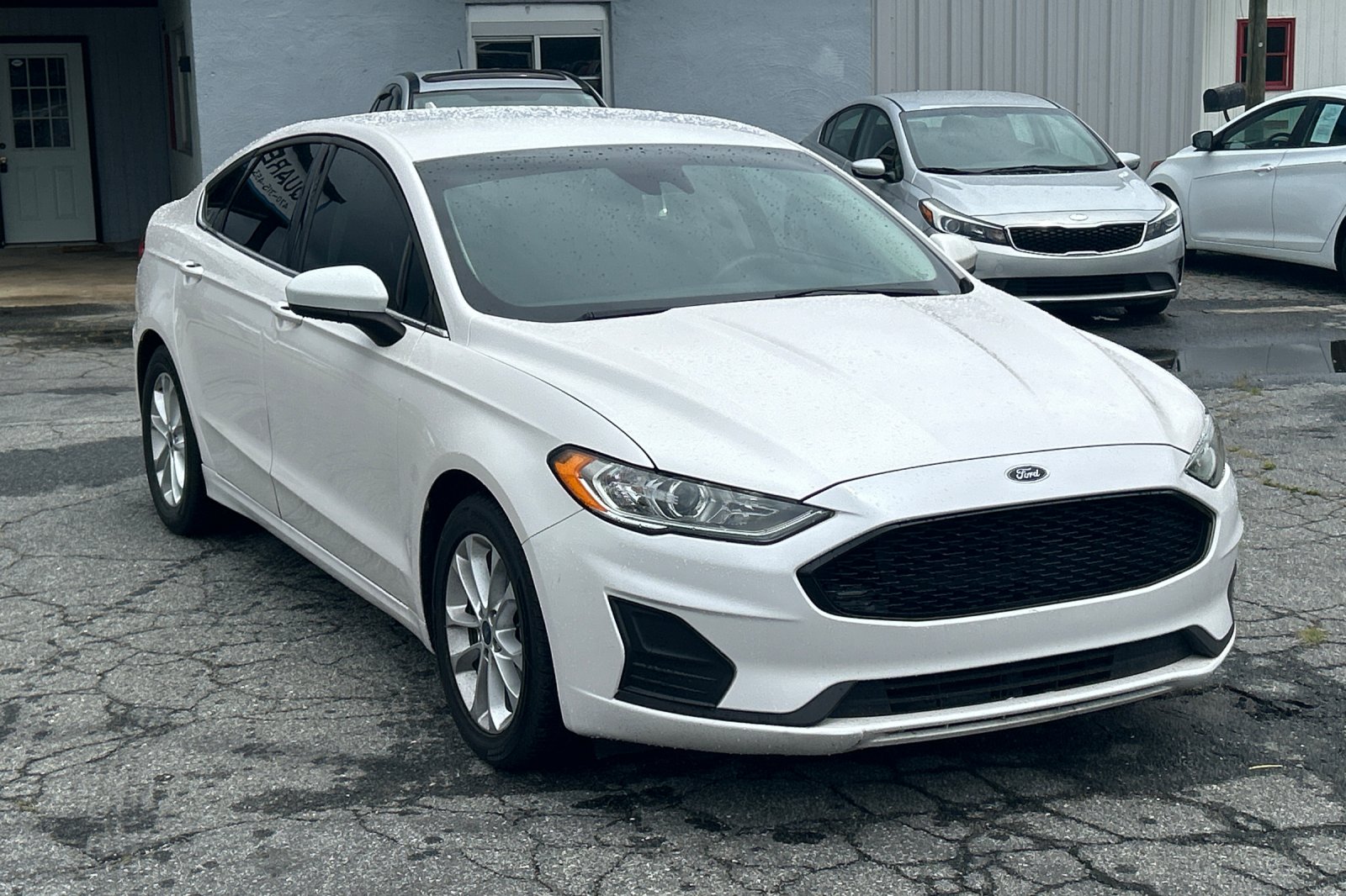 2020 Ford Fusion SE FWD's photo