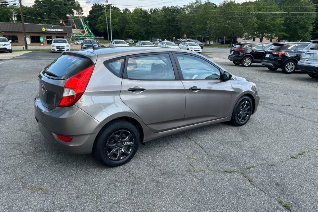 2014 Hyundai Accent SE