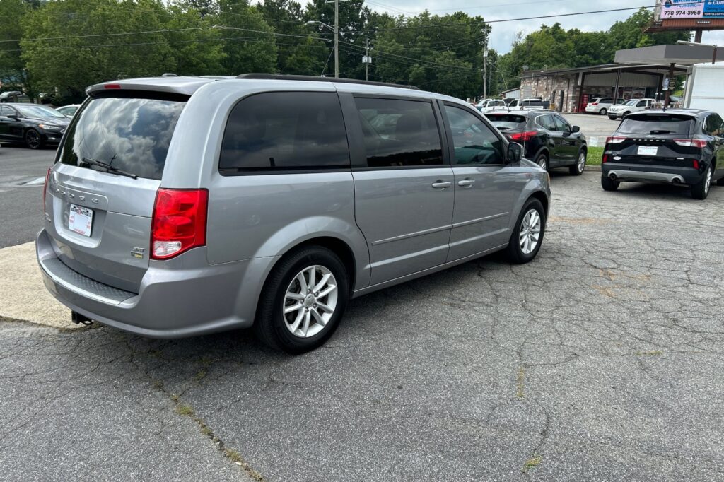 2016 DODGE GRAND CARA
