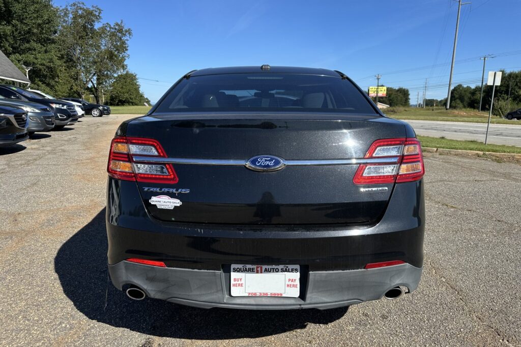 2015 Ford Taurus