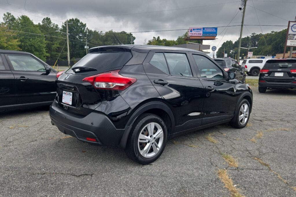2020 Nissan Kicks